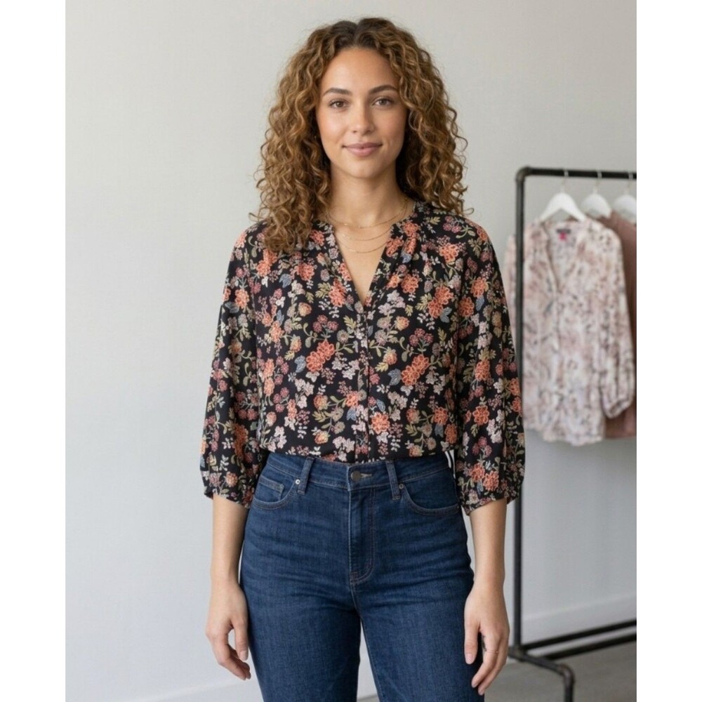 Vince Camuto Black Floral V Neck Button Up Blouse Size Large
